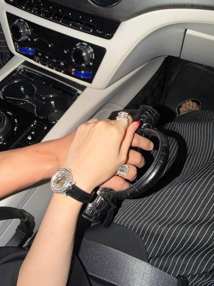 Trấn Thành - Hari Won: 10 Năm Tình Yêu Ngọt Ngào Và 