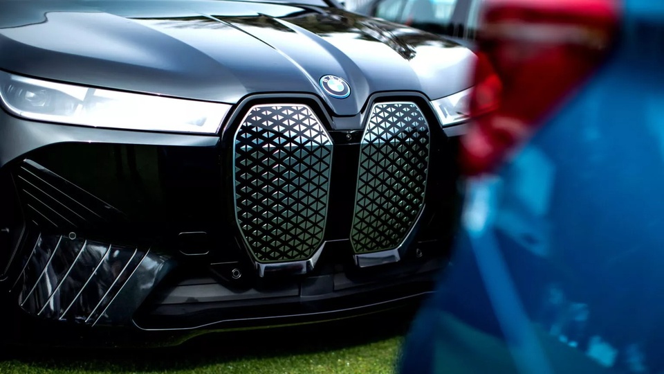 BMW "xả kho" tại Trung Quốc: Giảm giá sốc, chiến lược hay "tự cứu"?