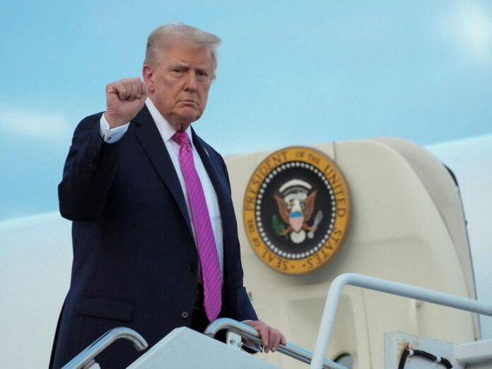 Sân bay Palm Beach có thể đổi tên thành Sân bay Donald J. Trump?