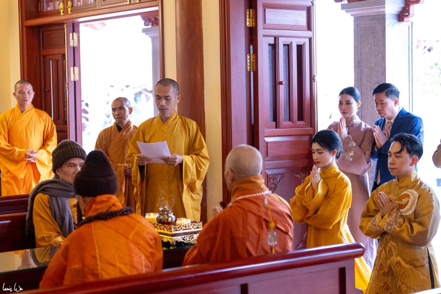 Cận cảnh ngôi chùa có bảo tháp dát vàng - Nơi doanh nhân Minh Hoàng và Á hậu Phương Nhi làm lễ Hằng thuận - Ảnh 1.