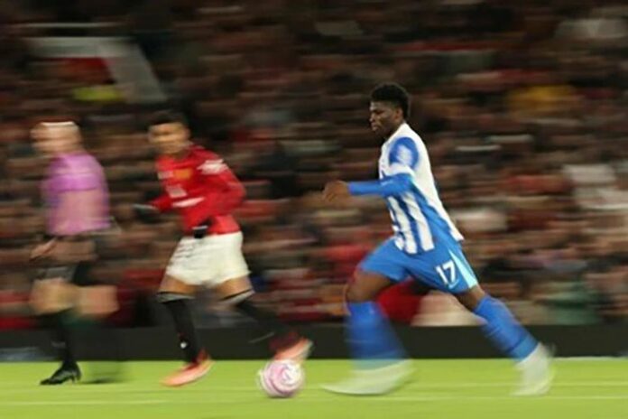 MU theo đuổi Baleba: Thương vụ kỷ lục có khả thi?