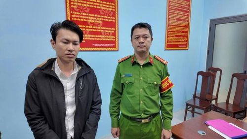 Ngô Quang Vũ hùng hổ đánh người trên phố, hiện đã bị bắt tạm giam