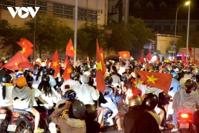 U23 Việt Nam Vô Địch: Cả Nước Vỡ òa 