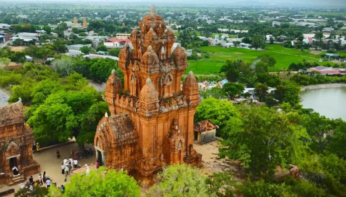 Tháp Po Klong Garai: Huyền Thoại Kiến Trúc Chăm Pa