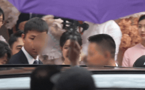 Á hậu Phương Nhi trong lễ ăn hỏi