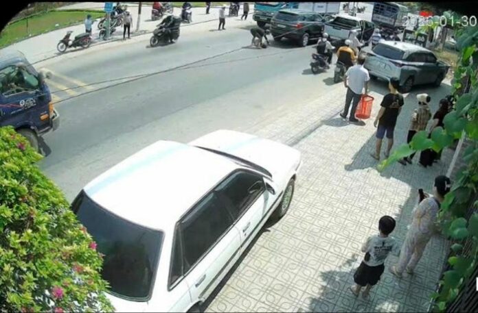 Tây Ninh: Tài xế xe bán tải hành hung người tử vong sau va chạm giao thông