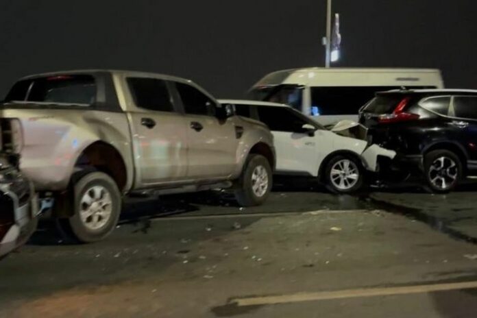 Vụ Tai Nạn Liên Hoàn Trên Cầu Nhật Tân: Cập Nhật Mới Nhất