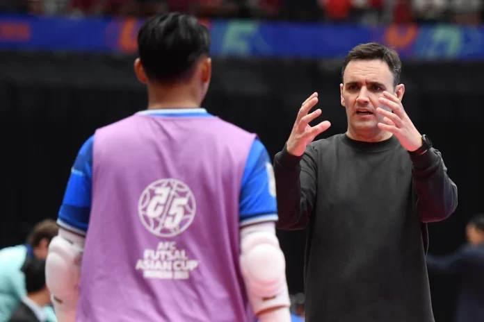 Indonesia Thắng Việt Nam, HLV Vẫn 