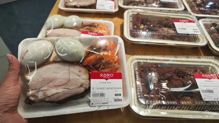 Siêu thị và thị trường đồ cúng: Một xu hướng mới đầy tiềm năng