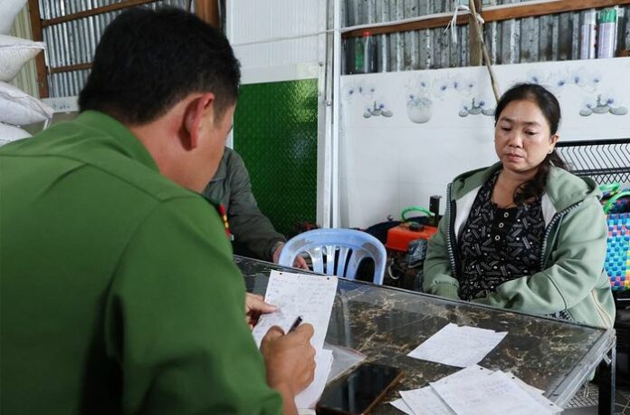 Cảnh báo: Phân bón giả tràn lan, nông dân khốn đốn vì phân bón chưa phép