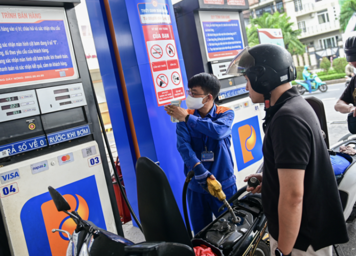 Vì sao giá xăng dầu neo cao dù đã chi Quỹ Bình ổn?