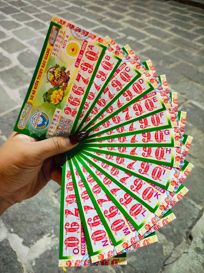 Sáng 21-3, tìm ra khách hàng trúng 2 giải độc đắc xổ số miền Nam - 5