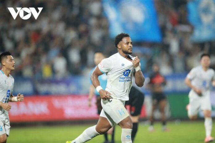 Nam Định I Lội Ngược Dòng, Xuân Son Tỏa Sáng Trong Chiến Thắng 3-2