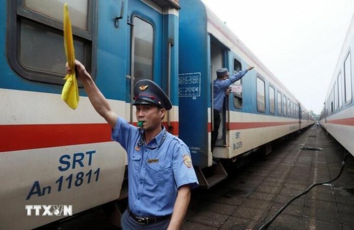 Ngành đường sắt tăng cường tàu phục vụ Lễ lớn
