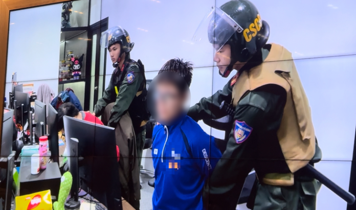 Vụ Bắt Giữ Lớn Tại Xôi Lạc TV: Danh Tính 