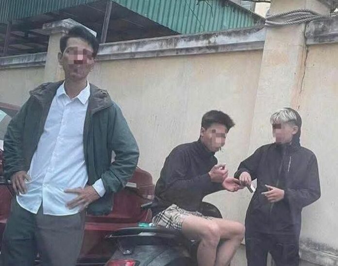 Vụ Xô Xát Trước Cổng Trường: Sự Thật Đằng Sau Mâu Thuẫn Bất Ngờ