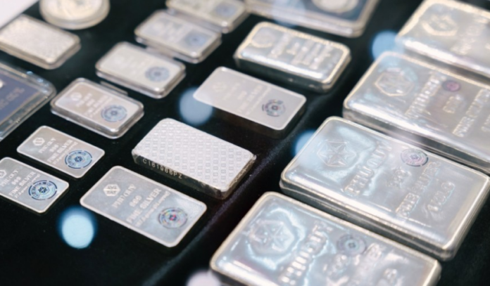 Giá Bạc Hôm Nay 26/3/2026: Biến Động Khó Lường và Lời Khuyên Cho Nhà Đầu Tư