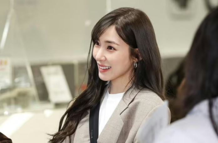 Tiffany Young: Cuộc sống hôn nhân viên mãn và tình thân ấm áp
