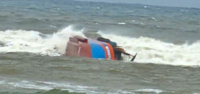 Thảm kịch lật thuyền cửa biển Nhật Lệ: Bài học cảnh tỉnh cho an toàn hàng hải