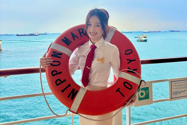 Phương Anh khi tham gia chương trình Tàu thanh niên Đông Nam Á - Nhật Bản