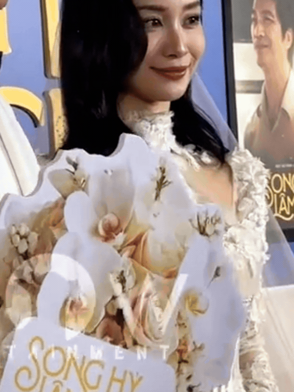 Jun Vũ bất ngờ tổ chức đám cưới náo loạn MXH, nhưng chú rể không phải là Hải Nam- Ảnh 2. Jun Vũ bất ngờ tổ chức đám cưới náo loạn MXH, nhưng chú rể không phải là Hải Nam- Ảnh 2.