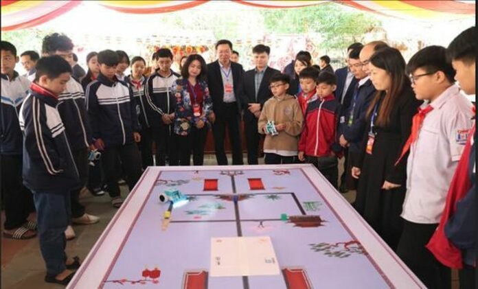 Khám phá Thế giới Sáng tạo Robotics: Nơi Ươm Mầm Tài Năng Trẻ