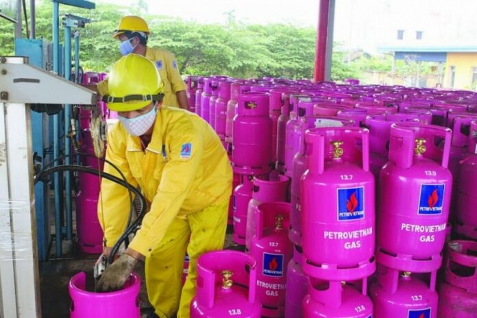 Giá Gas Tăng Vọt: Giải Mã Nguyên Nhân và Bí Quyết Tiết Kiệm
