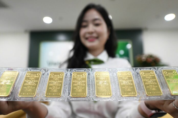 Giá Vàng Hôm Nay 15/3/2026: SJC, Vàng Nhẫn 9999 Đồng Loạt Giảm Mạnh