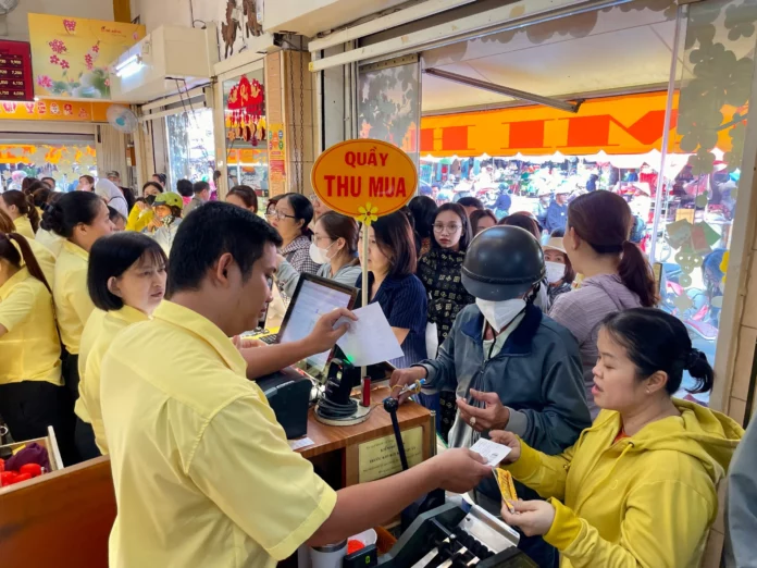 Giá Vàng Hôm Nay 27/3/2026: Biến Động Khó Lường, Nên Hay Không Nên Mua Vào?