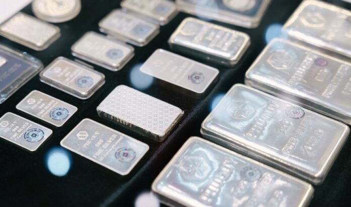 Giá Bạc Hôm Nay 25/3/2026: Đảo Chiều Giảm Mạnh, Nhà Đầu Tư Cần Lưu Ý Gì?