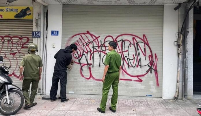 Graffiti hay Phá Hoại? Hành Vi Xâm Phạm Không Gian Chung
