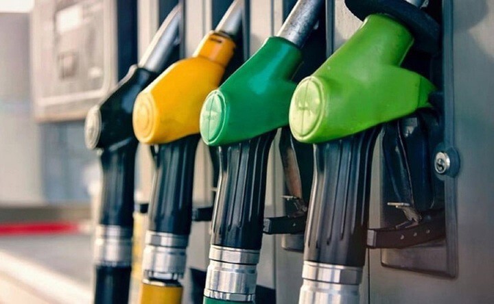 Sự biến động của giá dầu thế giới ảnh hưởng đến nền kinh tế toàn cầu.