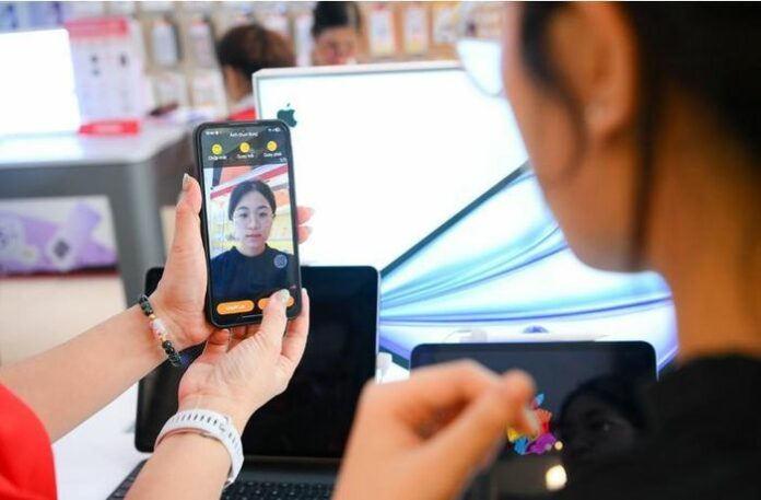 Viettel Ra Mắt Gần 50.000 Điểm Hỗ Trợ Bảo Vệ Sim Chính Chủ