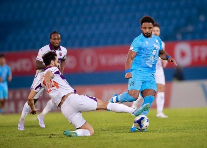 Becamex TPHCM - Nam Định: Hòa Kịch Tính, VAR Gây Bão