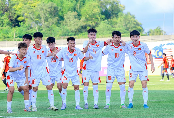 U17 Việt Nam Đè Bẹp U17 Timor Leste 10-0: Hành Trình Đến Bán Kết