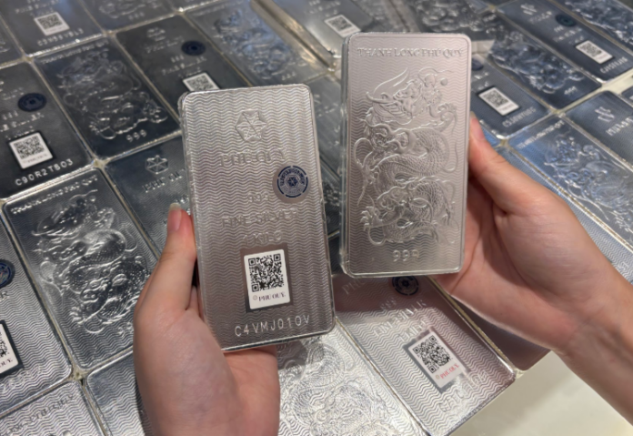 Giá Bạc Hôm Nay 13/4/2026: Sức Nóng Tăng Liên Tiếp, Dự Báo Xu Hướng Mới