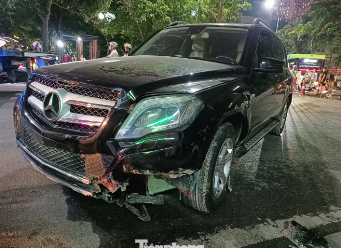 Mercedes GLK 250 gây tai nạn liên hoàn tại Times City: Bài học đắt giá