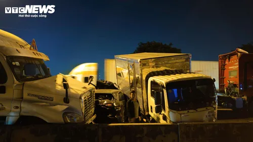 Porsche 7 chỗ & 5 xe tải: Bài học đắt giá từ vụ tai nạn liên hoàn cầu Phú Mỹ