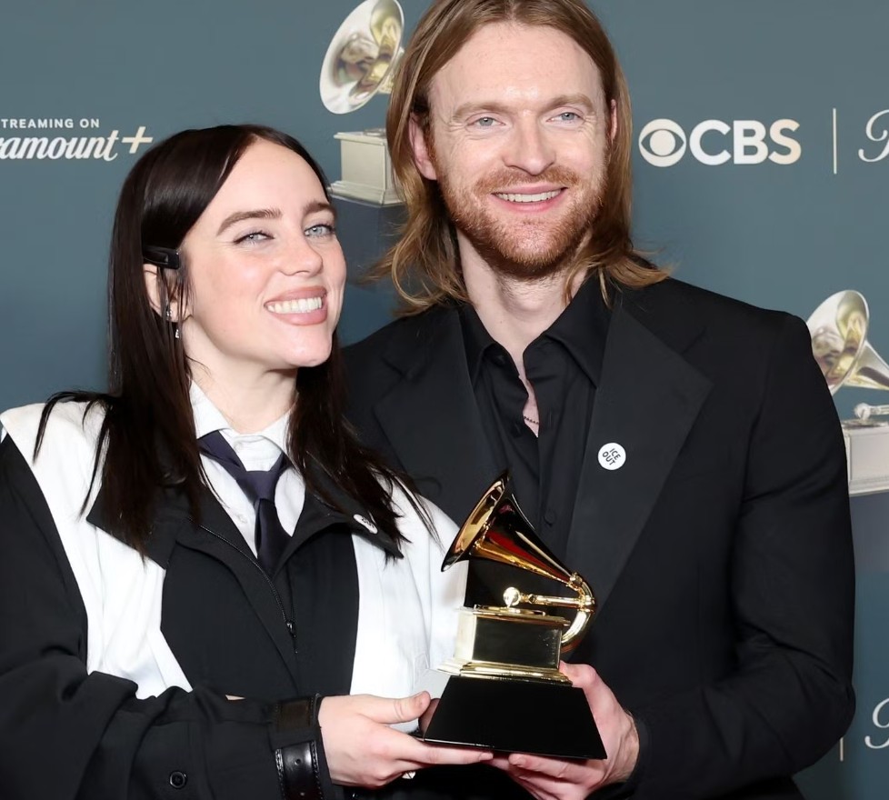 Billie Eilish: Âm nhạc, Tình thân và Hành trình trưởng thành 