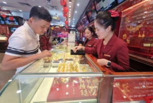 Giá vàng hôm nay 15/4/2026: Biến động mạnh, cơ hội đầu tư nào cho bạn?