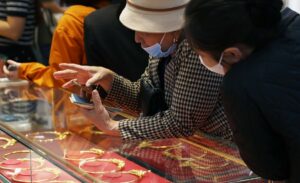 Giá vàng hôm nay 22/4/2026: Biến động bất ngờ