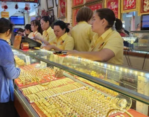 Giá vàng hôm nay 5/4/2026: Sức bật ấn tượng, dự báo còn tiếp tục tăng?