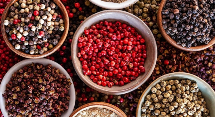 Gía Nông Sản 7/4/2026: Tiêu Thăng Hoa, Cà Phê Tạm Nghỉ