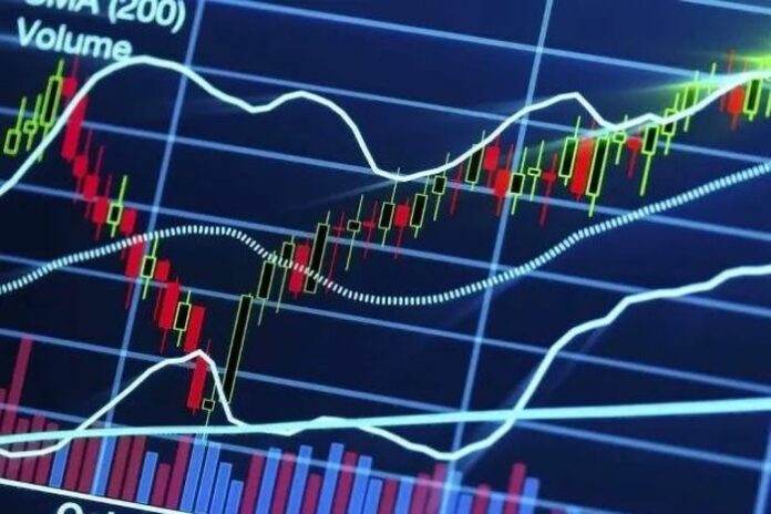 VN-Index giằng co tại đỉnh, dòng tiền phân hóa đầy chiến lược