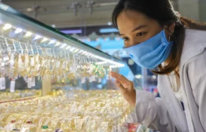 Giá vàng SJC, nhẫn 9999 hôm nay 4/5/2026 ổn định, vàng thế giới nhích nhẹ