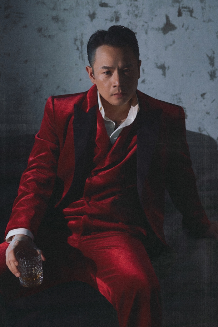 Binz lột xác điềm tĩnh trong album mới